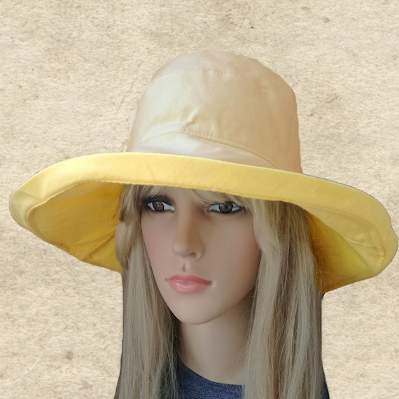 Ladies Acrylic Wide Brim Hat with Turn Up Summer Sun Hat