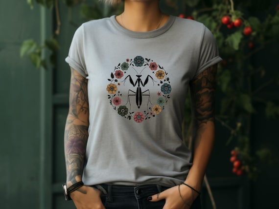 Mantis Shirt. Floral T-shirt. Flower Shirt. Insect Tee. Entomology Tee. Bug Shirt. Mantis Lover Tee. Nature Shirt. Insect Gift #FC210