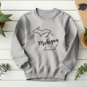 Michigan Sweater. Michigan Gift. Michigan Crewneck. Michigan Lover. State Apparel. Michigan State. Great Lakes Crew. MI Sweater
