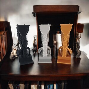 Dekoracja fantasy Dragon Bookend | Podpórka do półek na książki drukowana w 3D zdjęcie 10