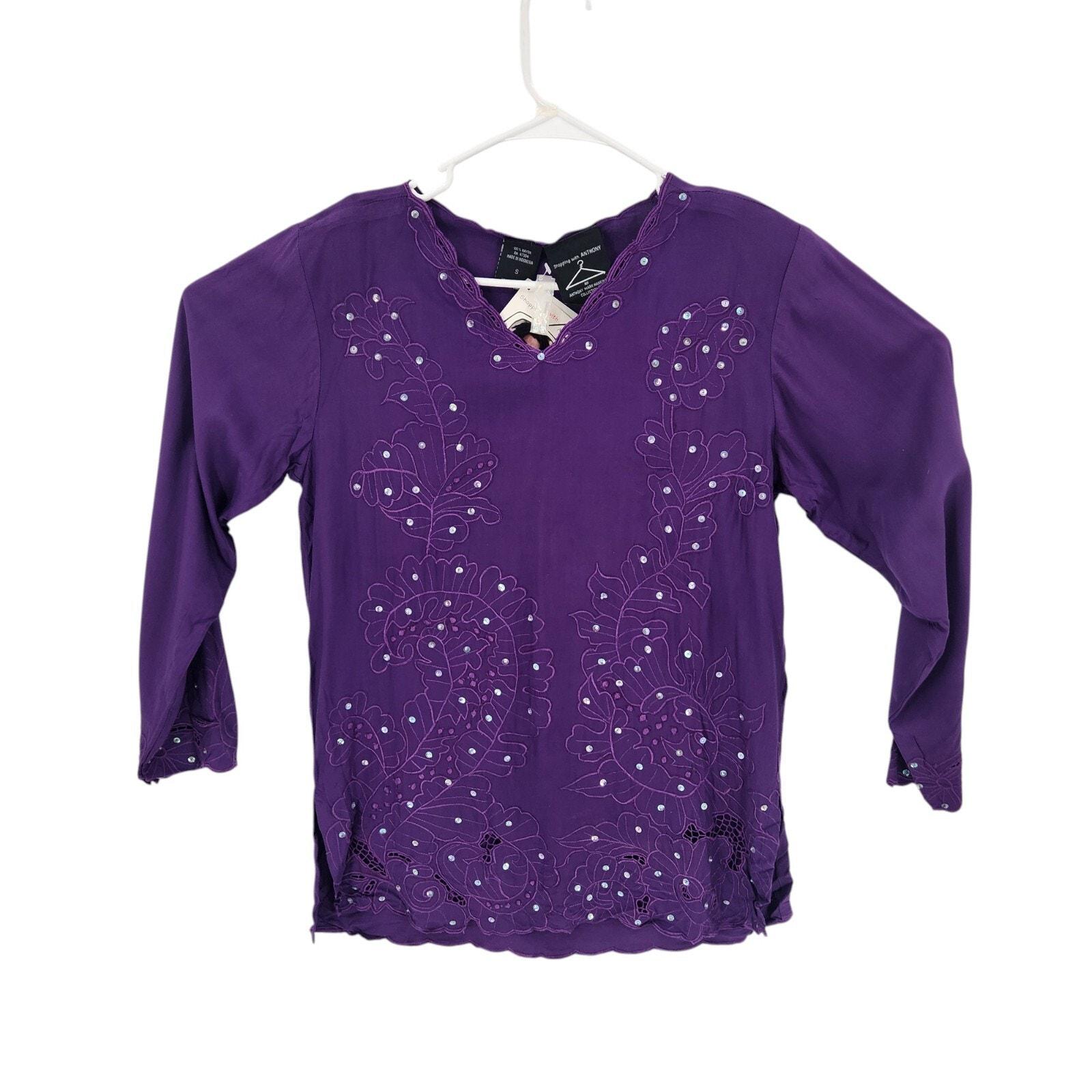 Shopping with Anthony Women’s Top Tunic Embroidered Sequined Long Sleeve Size S — photo 1 of 7