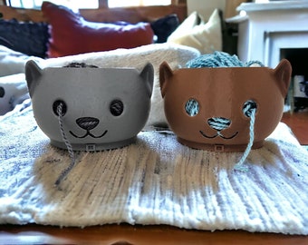 Kitty-Inspired Yarn Organizer: Cute 3D Printed Cat Yarn Bowl for Crochet & Knitting - Ideal for Trinkets, Jewelry, Coins!