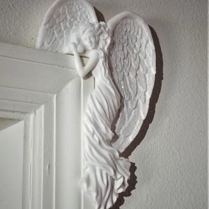 3D Printed Door Corner Angel, Gothic Home Decor Accent with Nail Hook