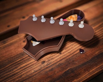 Porta plettro per chitarra, organizer da scrivania in stile Stratocaster stampato in 3D.