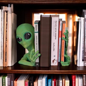 Alien Bookend - Shelf Invader for Fun Home Decor, Unique Book Holder, Whimsical Office Accessory, Gifts for Book Lovers & Kids