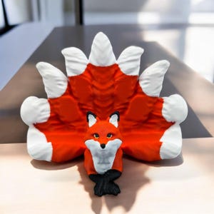 Kitsune Kartenhalter | Einzigartiges 3D Druck Design für Profis & Kreative | Stilvoll, langlebig, tolle Geschenkidee