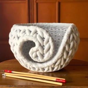 Knitting Yarn Bowl with Knit Pattern | 3D Printed Crochet Organizer image 3