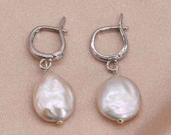 Pendientes de aro pequeños con perlas, pendientes colgantes de perlas, pendientes de aro con perlas, pendientes tipo huggie, pendientes minimalistas para damas de honor F3400-WXE