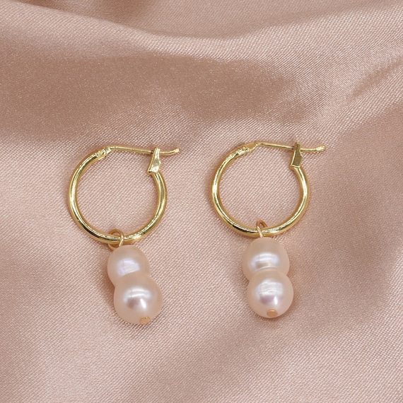 Figure Eight Dangle Earrings with Cultured Freshwater Pearl Drop Figure Eight Dangle Earrings with Cultured Freshwater Pearl Drop