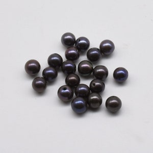 Perle nere rotonde AA+ da 5-5,5 mm, perle naturali d'acqua dolce sciolte e lucenti, perle semiforate, buona lucentezza, in vendita FLR5055-B