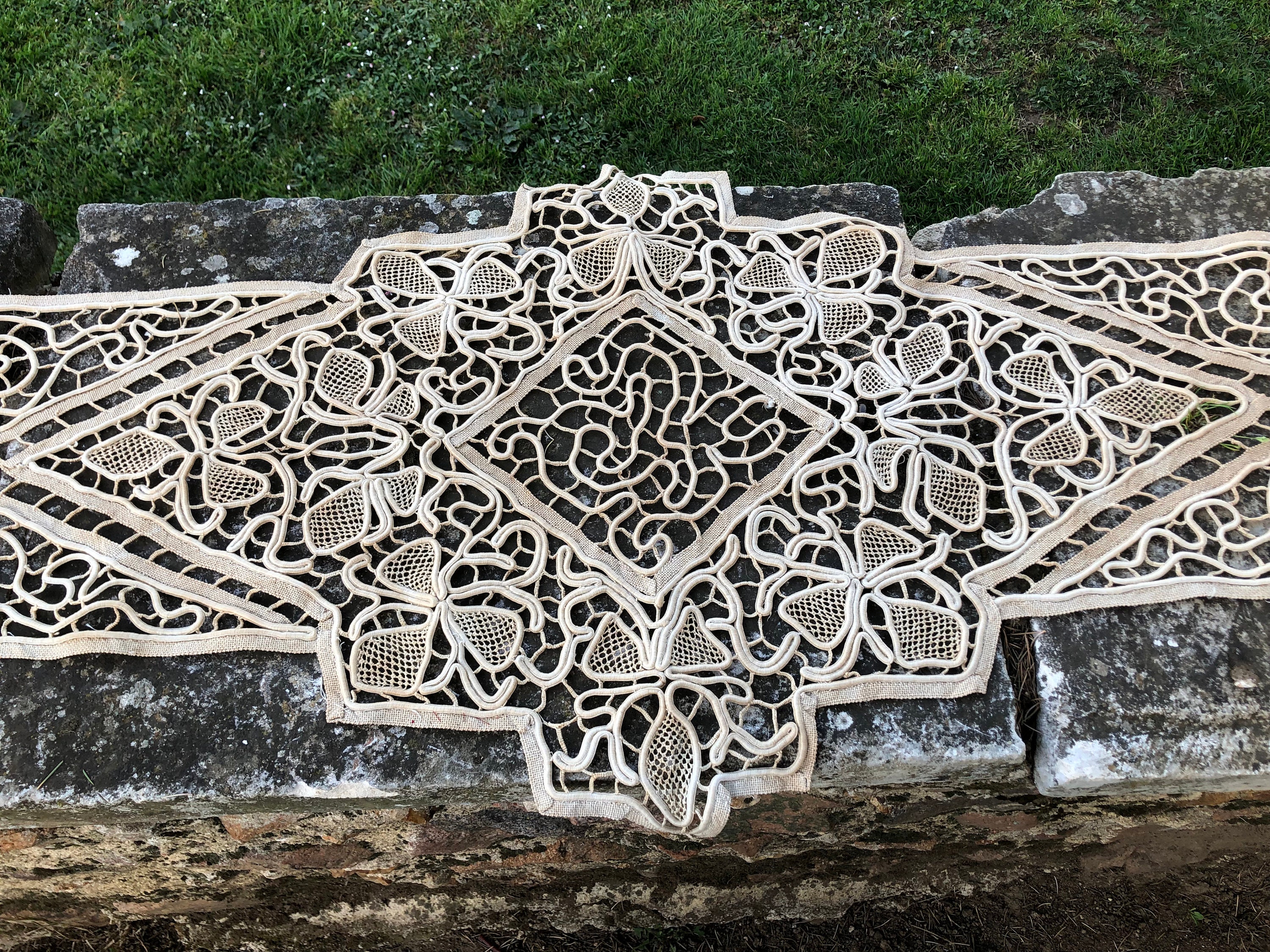 Magnifique Français Antique Fabriqué à La Main Gros Point de Venise Dentelle Table Runner 4Ft