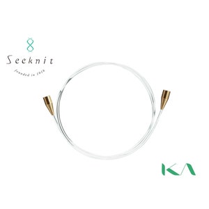 Peut inclure: Une aiguille à tricoter circulaire en plastique transparent avec des embouts dorés. L'aiguille mesure 20 cm de long. Seeknit fondée en 1916.