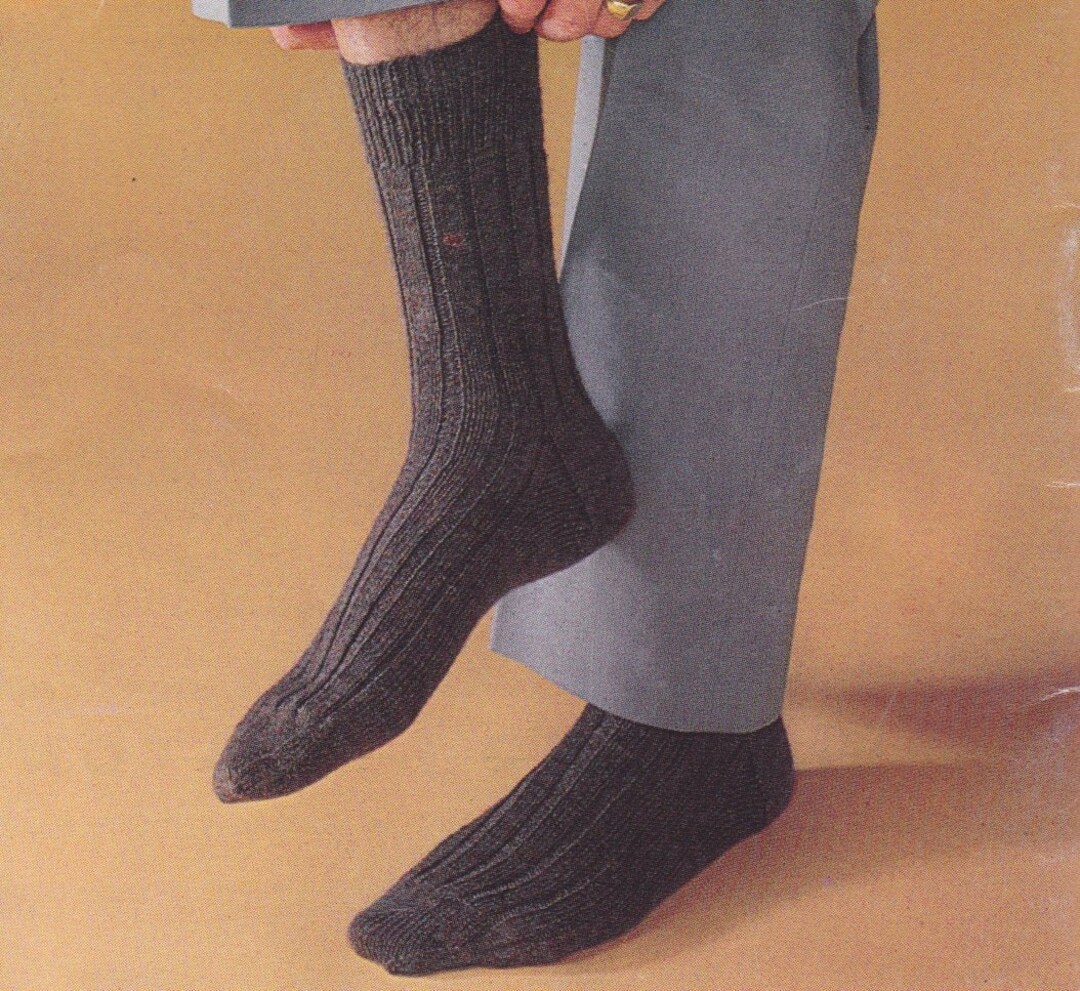 Men's Ribbed Socks to Knit. Wide Rib, Two Sizes, in 3 Ply on Four