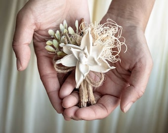 Bohemian Dried Flowers Groom Boutonniere, Groomsmen Rustic Wedding, Sola Flower Boutonniere for Men