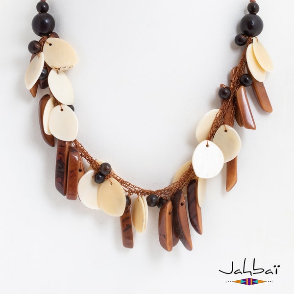 Collier réglable en ivoire végétal (Noix de tagua) et graines d'açai