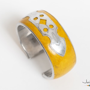 Ethnic CUFF bracelet in Tuareg craft leather