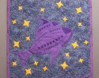 Friendly Spaceship quilt for children