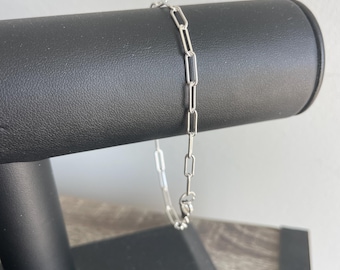 Pulsera de clip de plata de ley con acabado antideslustre