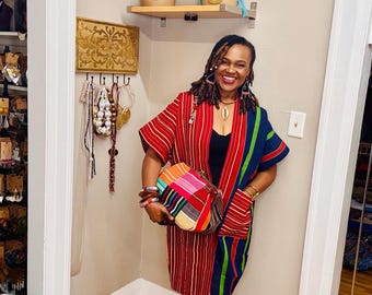 Aso Oke’ clutching clutches