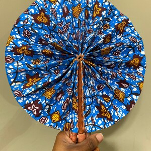 Hand fan