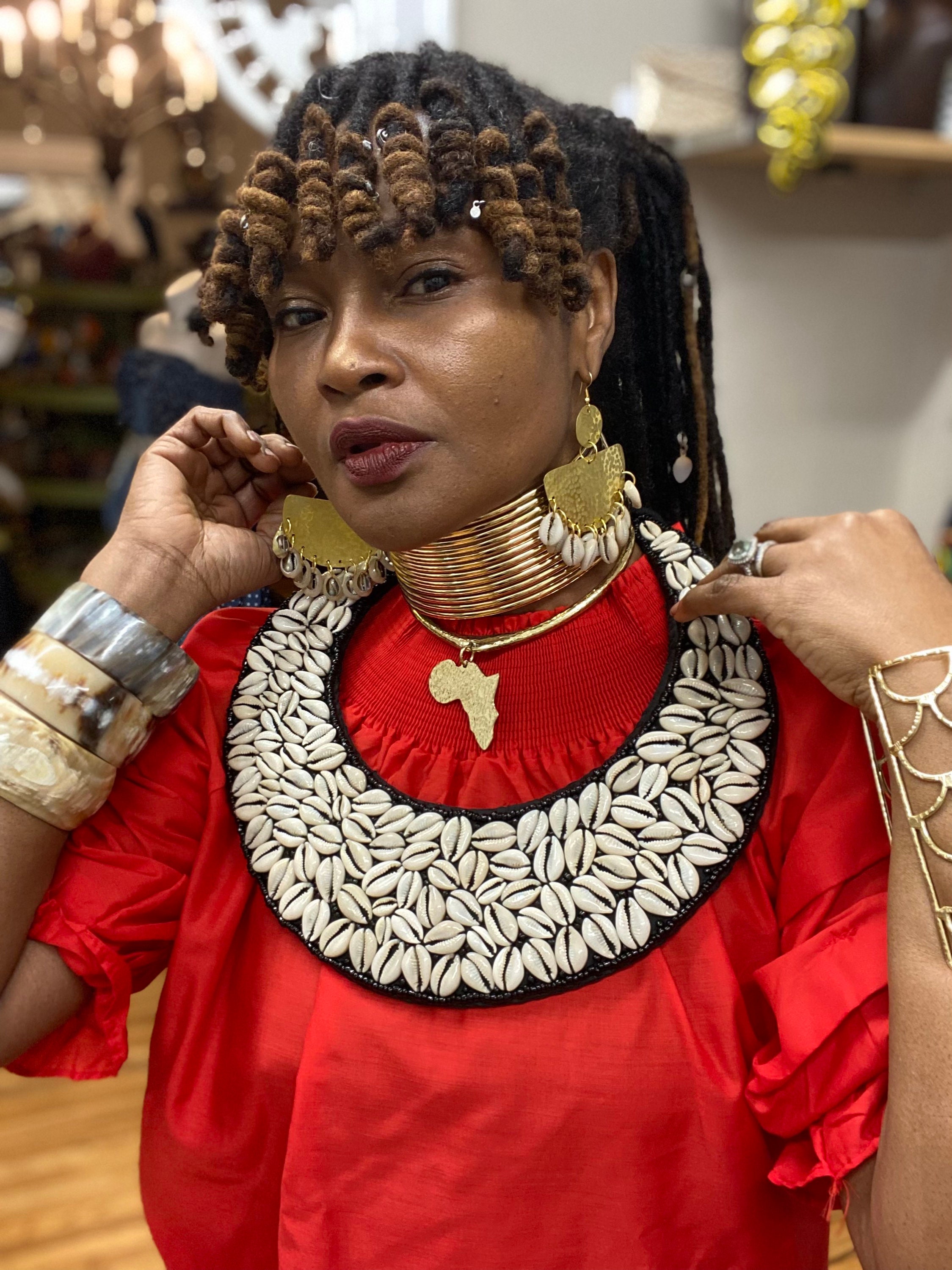 Big Round ringed Cowrie shell necklace ( ONLY) Unisex