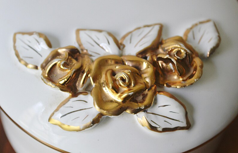Pereiras Valado Portugal Porcelain Trinket Box White Porcelain With Gilt Roses