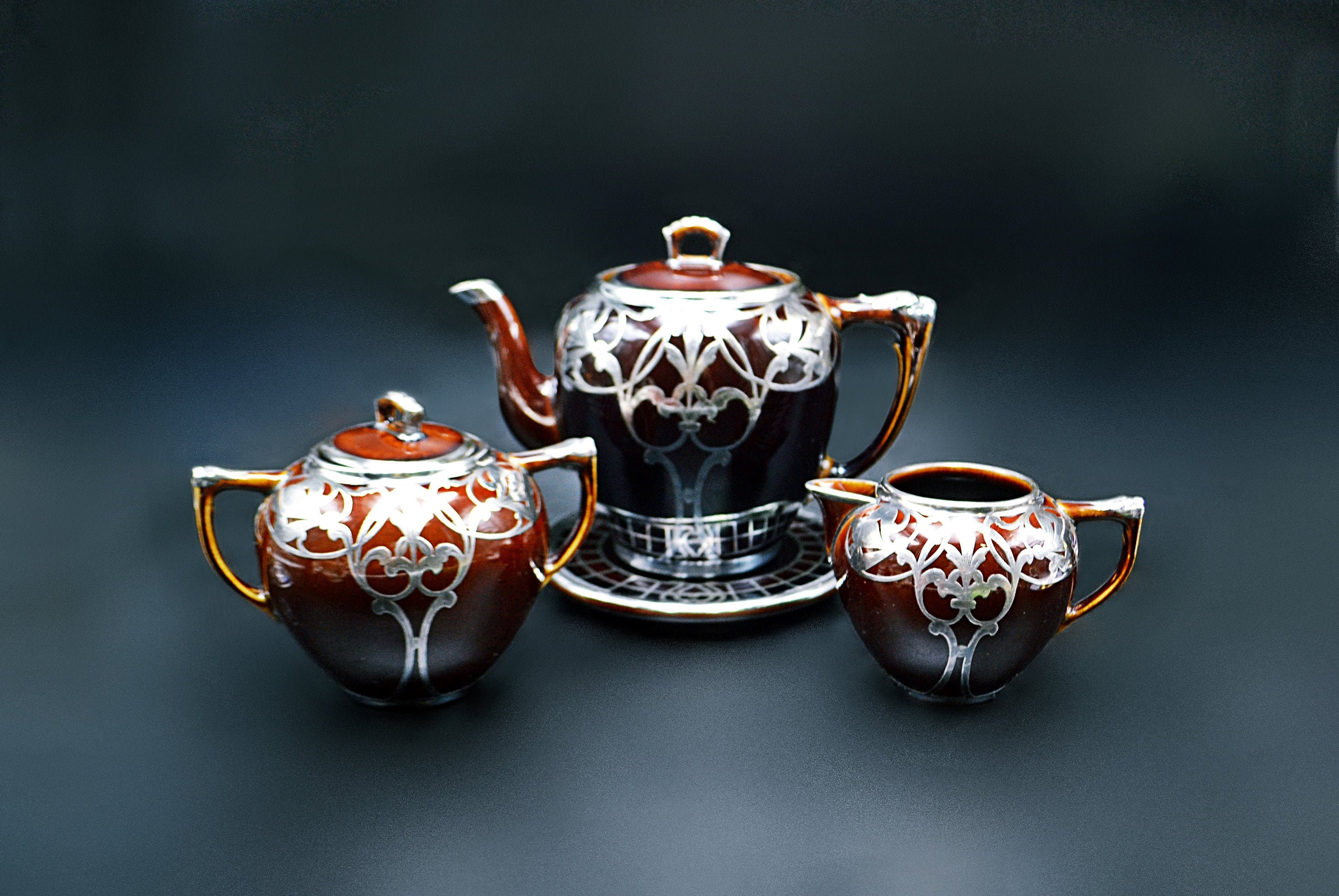 Essay canada silver tea set 07 image