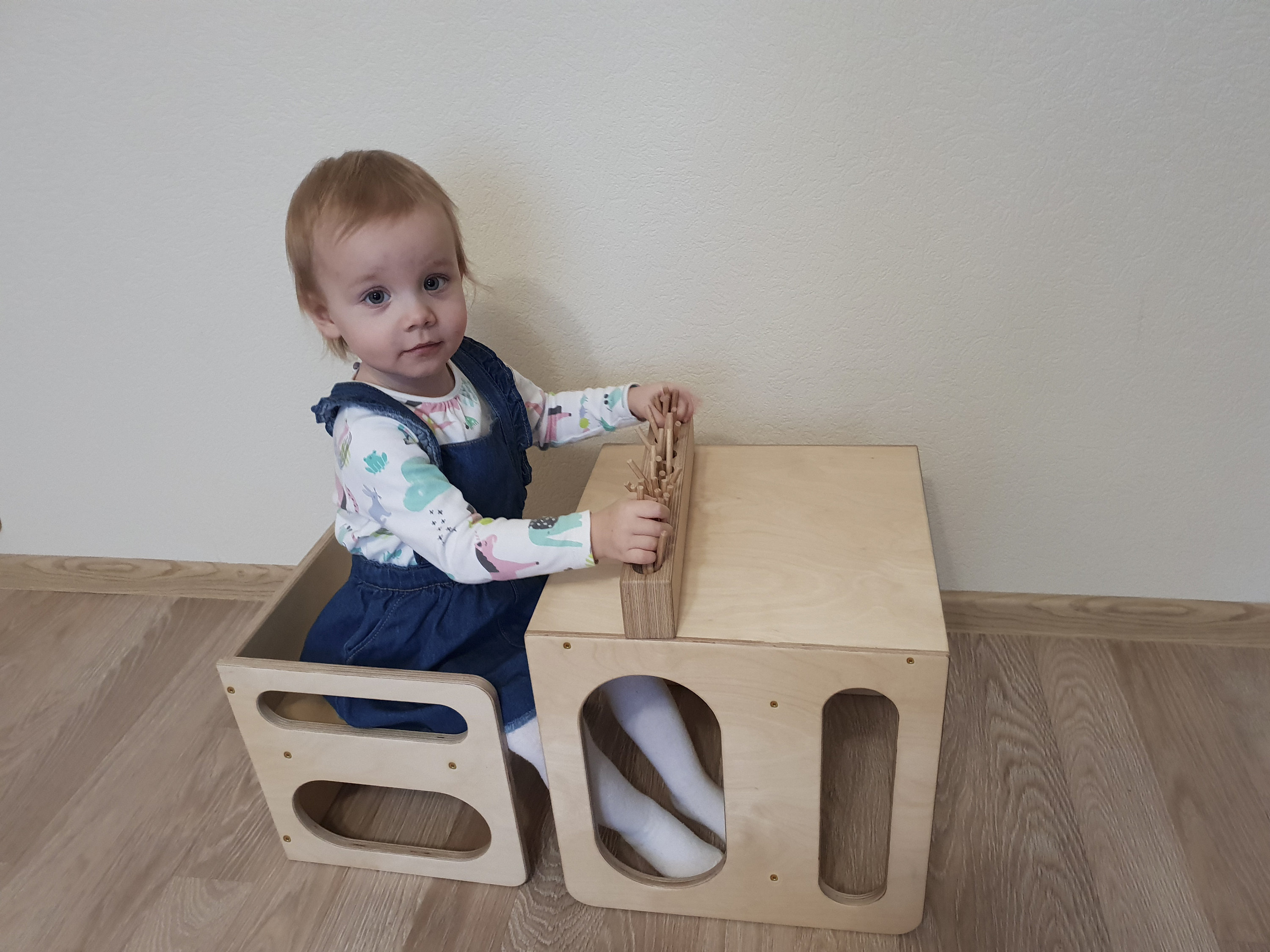 small baby table and chairs