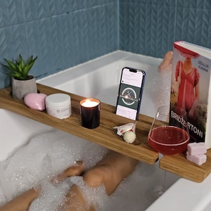 Solid Oak Wood Bath Caddy: Relaxing Bathtub Tray