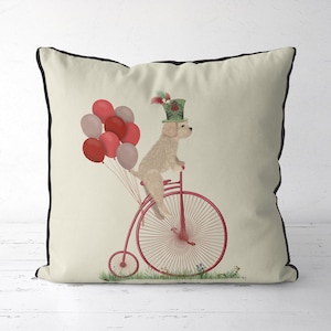 Blonde Cavapoo Kissenbezug, Hund Kissenbezug auf Hochrad Fahrrad