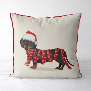 Federa per cuscino natalizia - Sciarpa con bassotto e fiocco di neve - Decorazioni natalizie Federa per cuscino natalizia Decorazioni natalizie con simpatico cane Decorazioni per le feste immagine 1