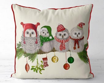Housse de coussin de Noël hibou mignon, hiboux duveteux sur un coussin de Noël de branche, cadeau de fête pour la décoration intérieure de Noël, fabriqué au Royaume-Uni par l'art Fabfunky