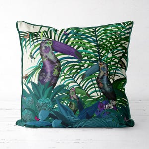 Tukan Kissenbezug, buntes Kissen mit tropischem Blumenmuster für wunderlichen Grandmillennial Maximalist Interiors Papagei