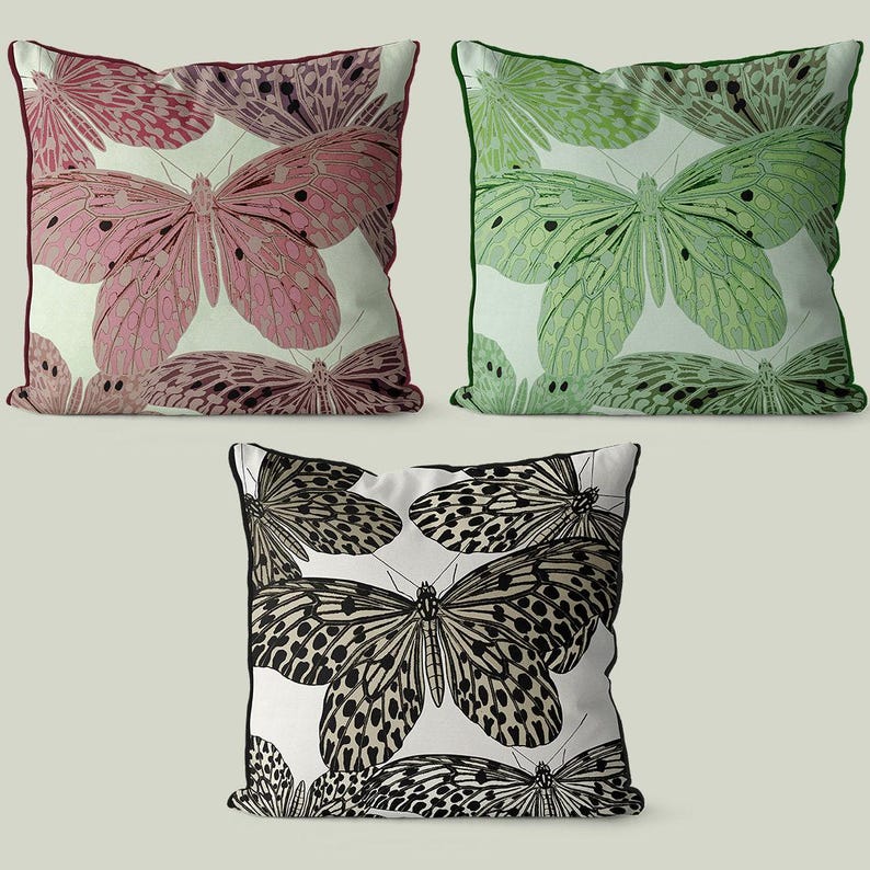 Schwarzer Schmetterling Kissenbezug, handgefertigter Designer Kissenbezug für Forestcore Dekor, Neutral Schwarz und Weiß Dekor für Wohnzimmer oder Schlafzimmer Bild 4