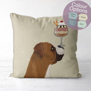 Funda de almohada de boxeador, perro boxeador juguetón que equilibra la funda de cojín de helado
