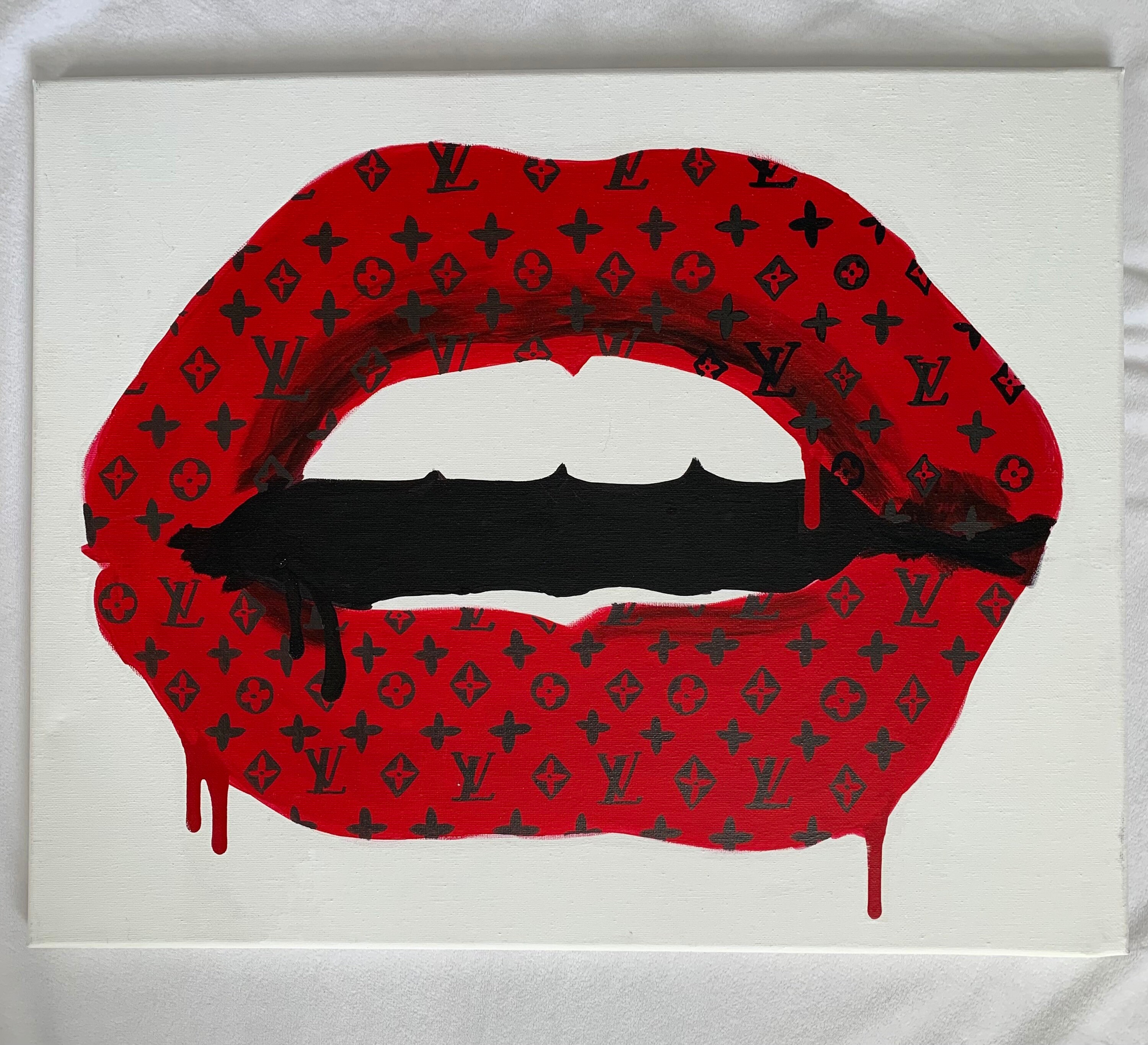 lv lip sweatshirt