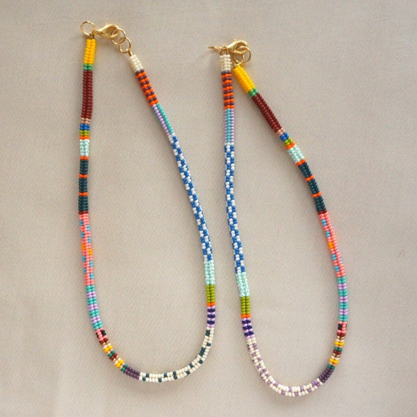 Handgeweven ketting, sieraden met meerdere kleuren kralen, ketting met zaadkralen, minimale glamour