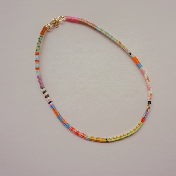 Collier de perles Beachy Boho - Bijoux délicats faits main - Collier multicolore délicat pour femme, cadeau de 30e anniversaire pour elle
