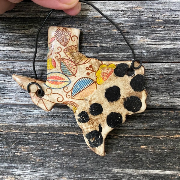 Handmade in Texas, unique, stoneware, clay, pottery, ceramic, glazed, patterned, flower, one of a kind, Texas,  Christmas ornament, flowers