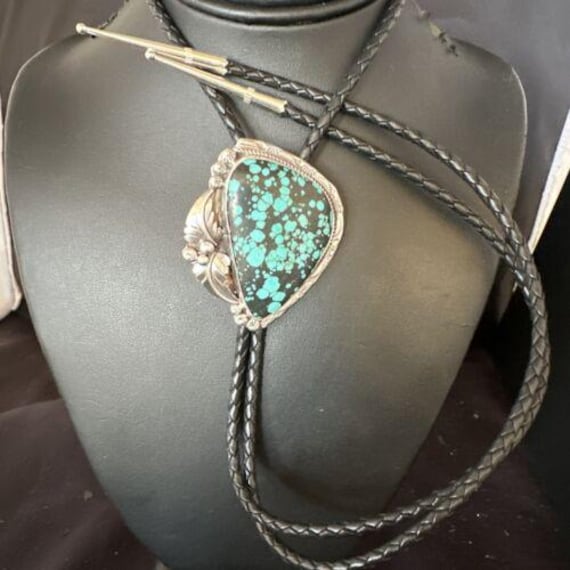 Striking Vintage Navajo Native American Jewelry jewelry Spider Turquoise Necklace Striking Vintage Navajo Native American Jewelry jewelry Spider Turquoise Necklace