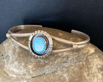 Handmade Women's Sterling Silver Blue Kingman Turquoise Cuff Wire Bracelet | Southwestern Handmade | 12878