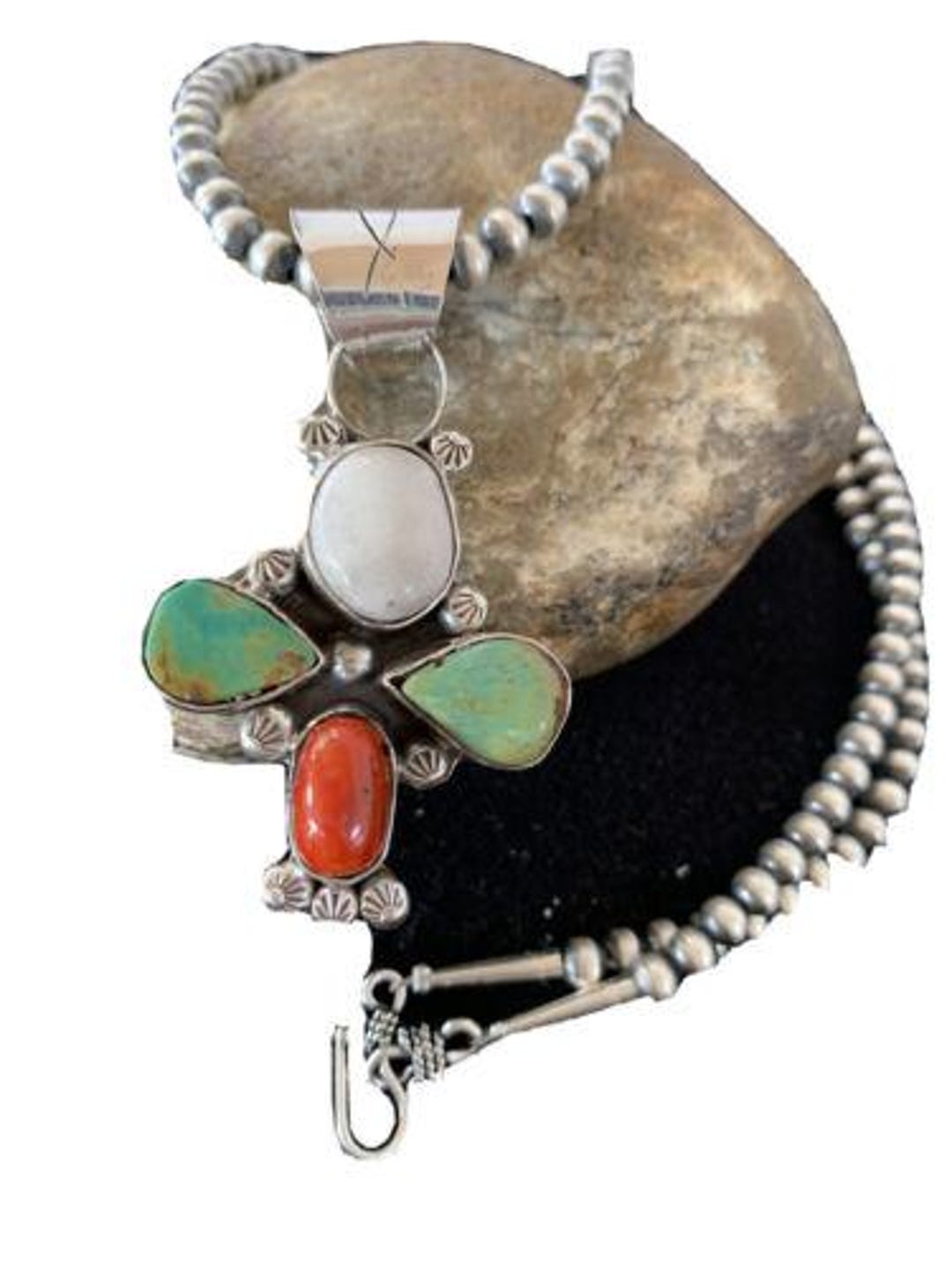 ターコイズ装飾 ナジャペンダントナバホ族 ナバホ族 ターコイズナジャペンダントトップ - インディアンジュエリー