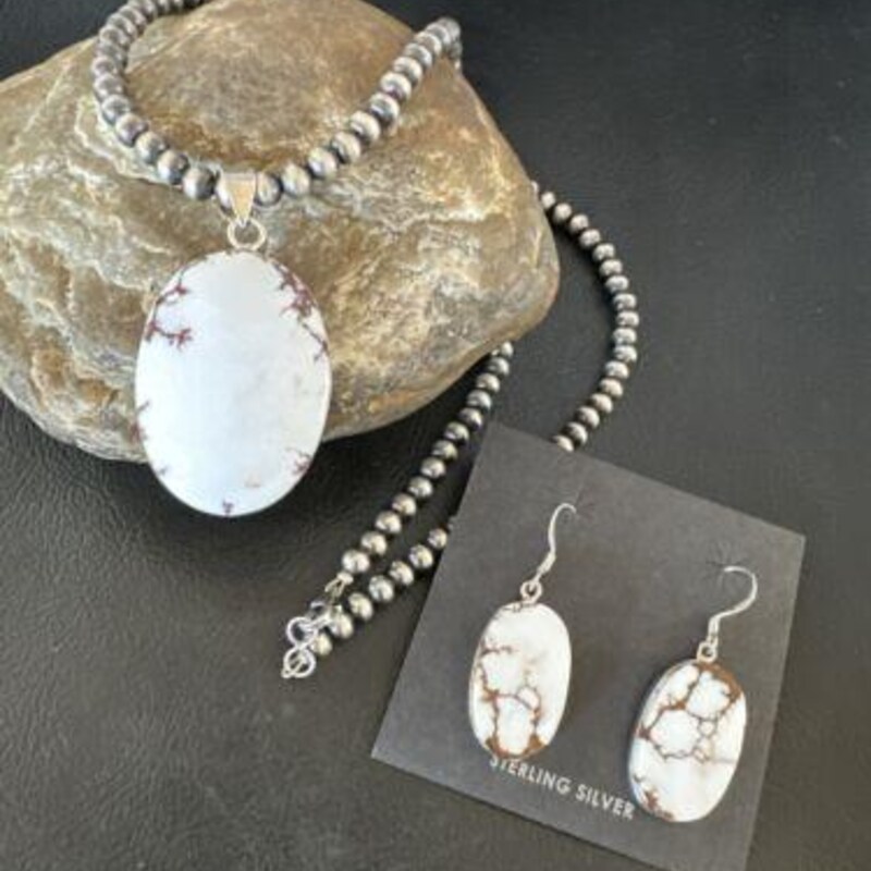 Wild Horse Necklace & Earrings Set main image 1