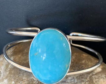 Minimalist Women's Blue Kingman Turquoise Cuff Bracelet | Sterling Silver | 12870