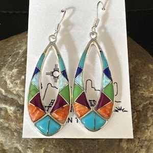 Pendientes con incrustaciones de turquesa y lapislázuli multicolor / Pendientes colgantes de plata esterlina del suroeste / Pendientes tribales nativos auténticos /