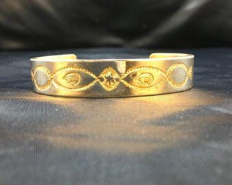 ブレスレット Numbering Mini Navajo Bear Bracelet #7965 5BSA092 Vtg Native American Navajo Sterling Silver Bear Cuff
