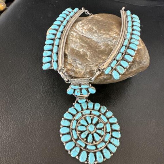 Important Yazzie Navajo 'Ciruclar Coral' Heishi Sterling Native American Jewelry Silver Necklace Important Yazzie Navajo 'Ciruclar Coral' Heishi Sterling Native American Jewelry Silver Necklace
