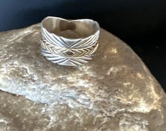Men's Wedding Band | Wide Navajo Stamped 14K Gold Sterling Silver Ring | Sz 8.5 | 15460