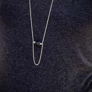 Rohe schwarze Turmalin-Lange Schutz-Halskette mit 14K Gold Filled / 925 Sterling Silber Kette und facettierten Rosenquarz-Edelsteinen