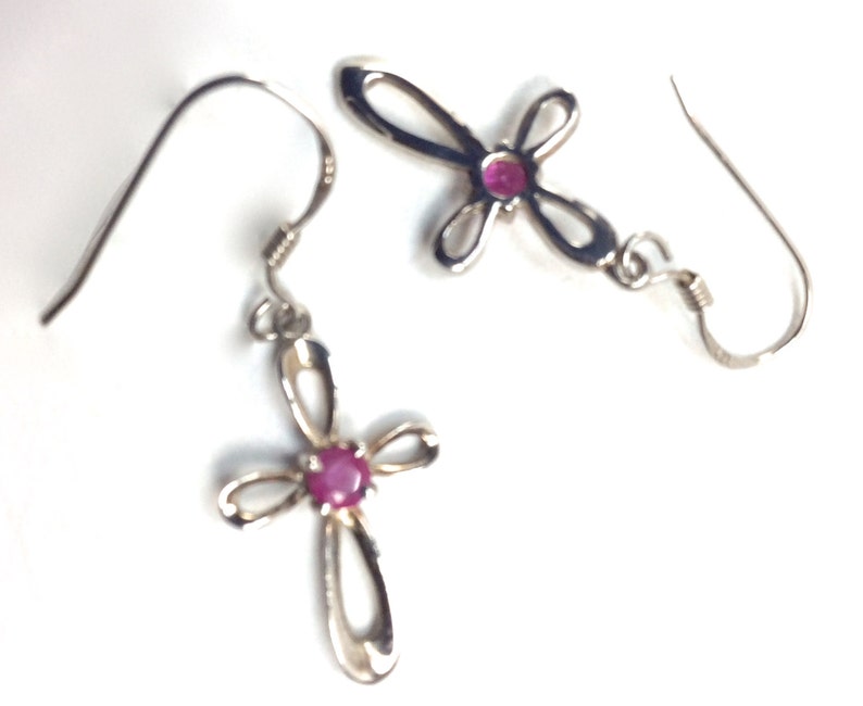 Sterling silver looped cross earrings with a central ruby stone ~ Vintage Dangle earrings ~ Stamped 925